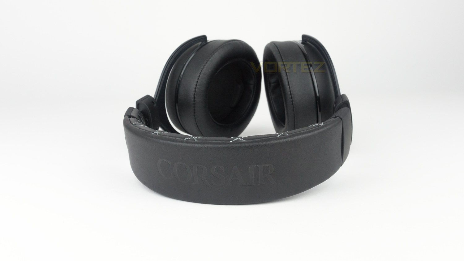 corsair_hs70_review_headband_top.jpg
