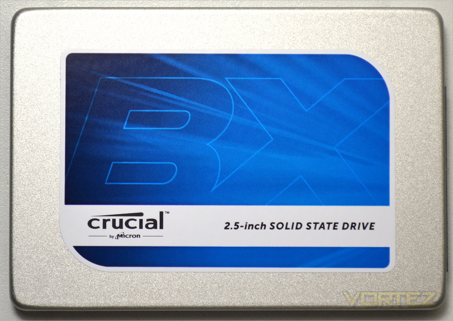 crucial-bx100-1tb-top.jpg