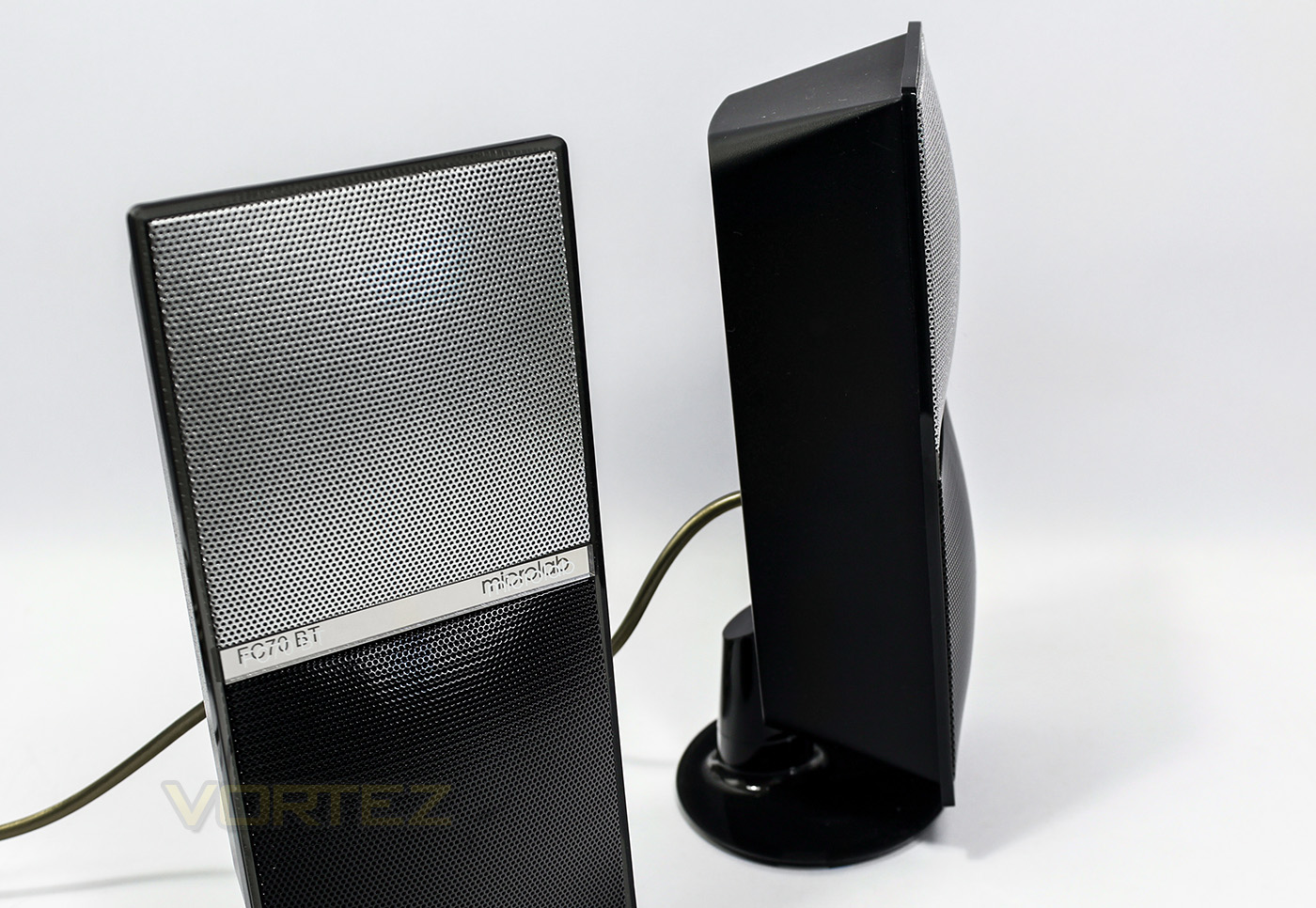 microlab fc70bt satellite side profile.jpg