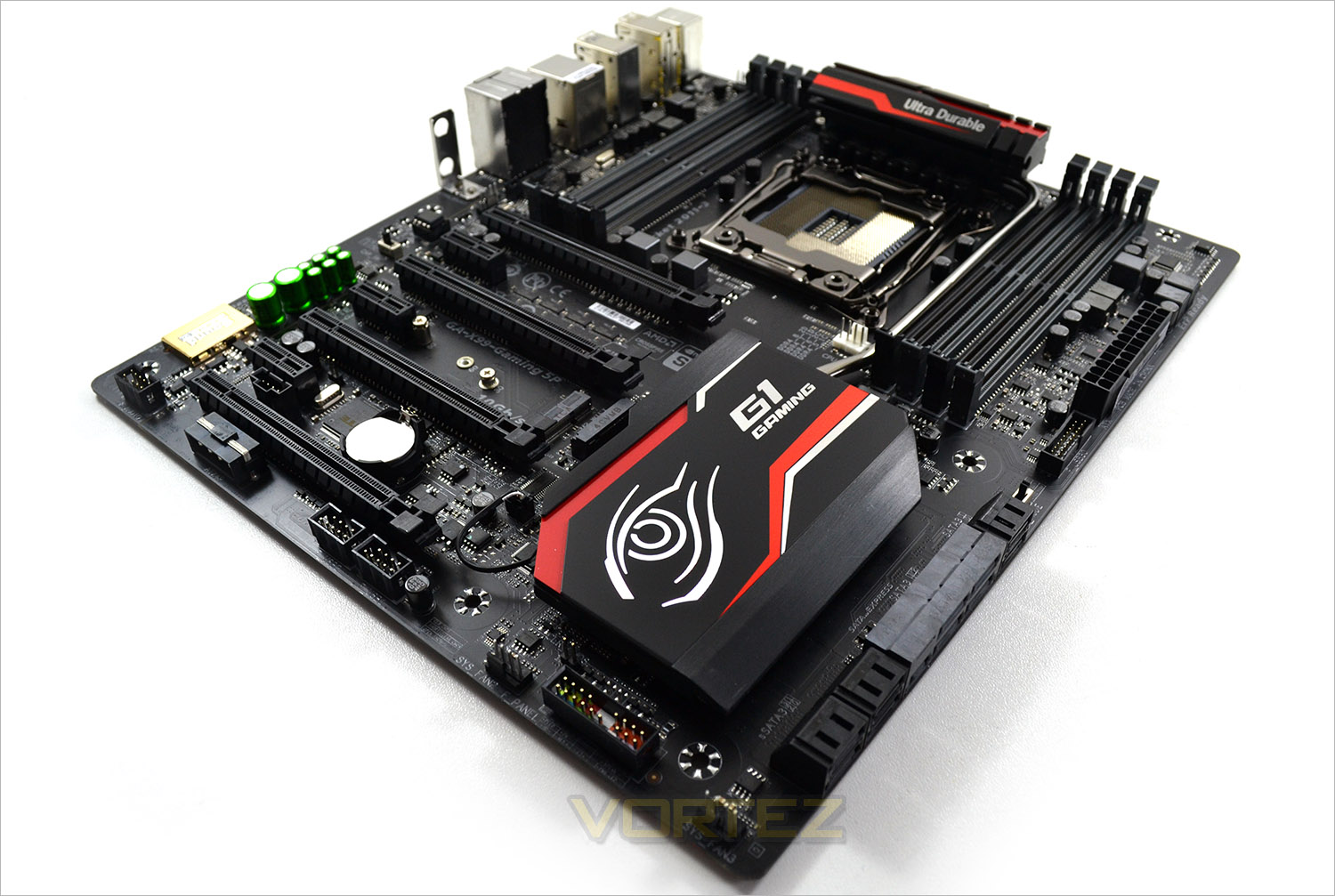 gigabyte-x99-gaming-5p-perspective2.jpg