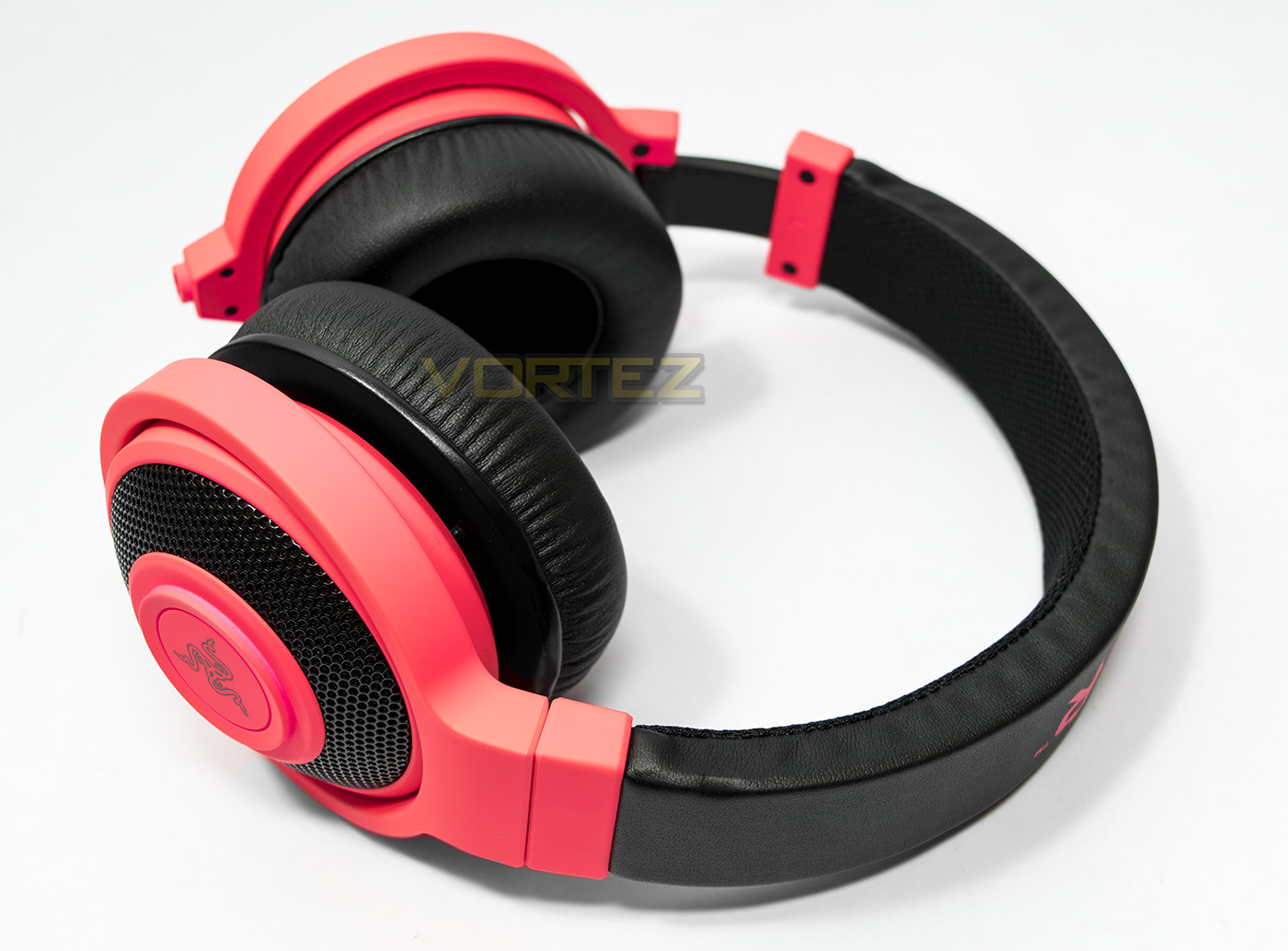 razer kraken mobile adjust.jpg
