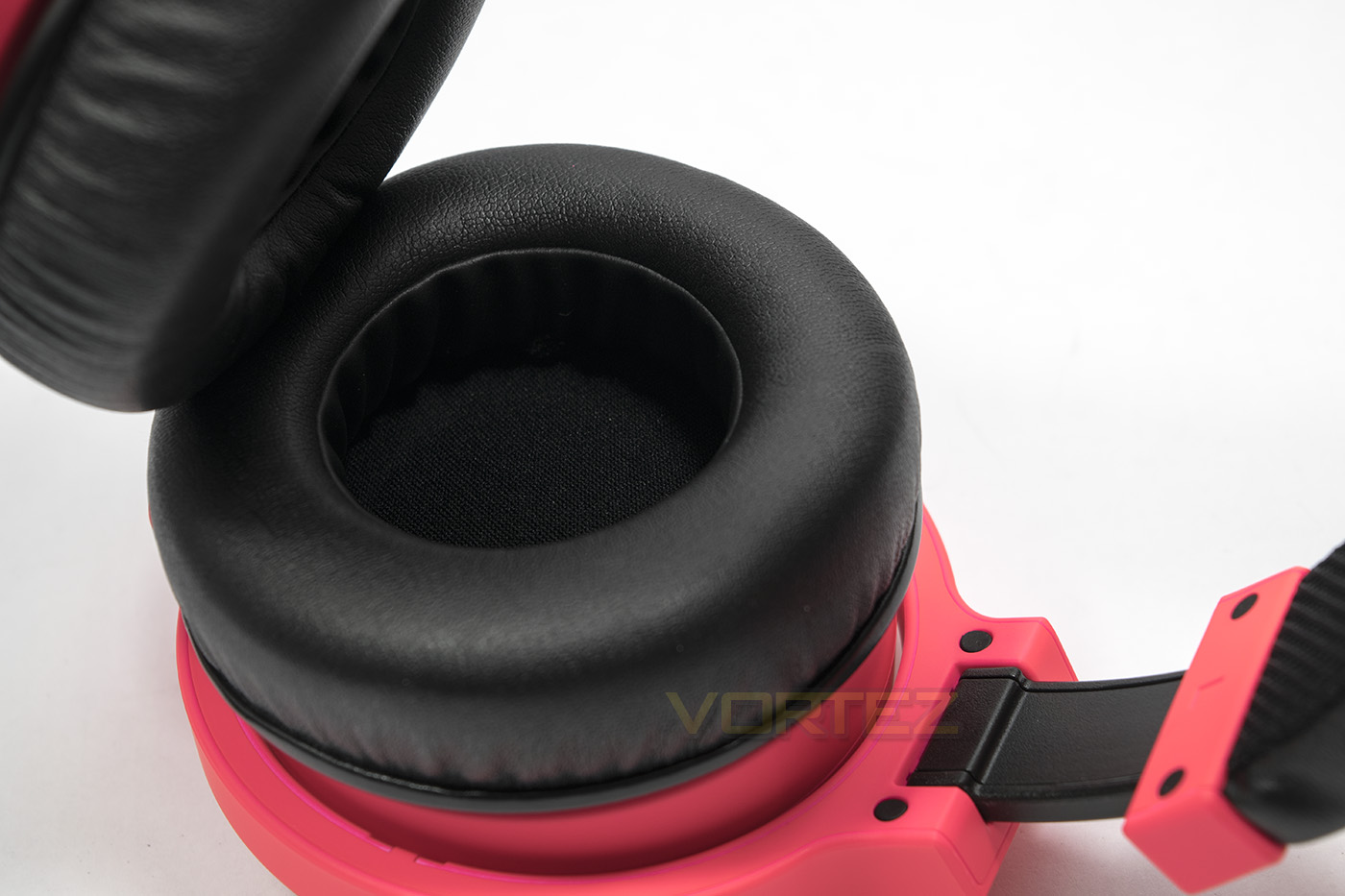 razer kraken mobile earcup.jpg