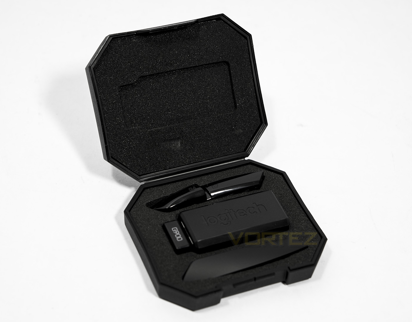 logitech g900 chaos spectrum accessories 2.jpg