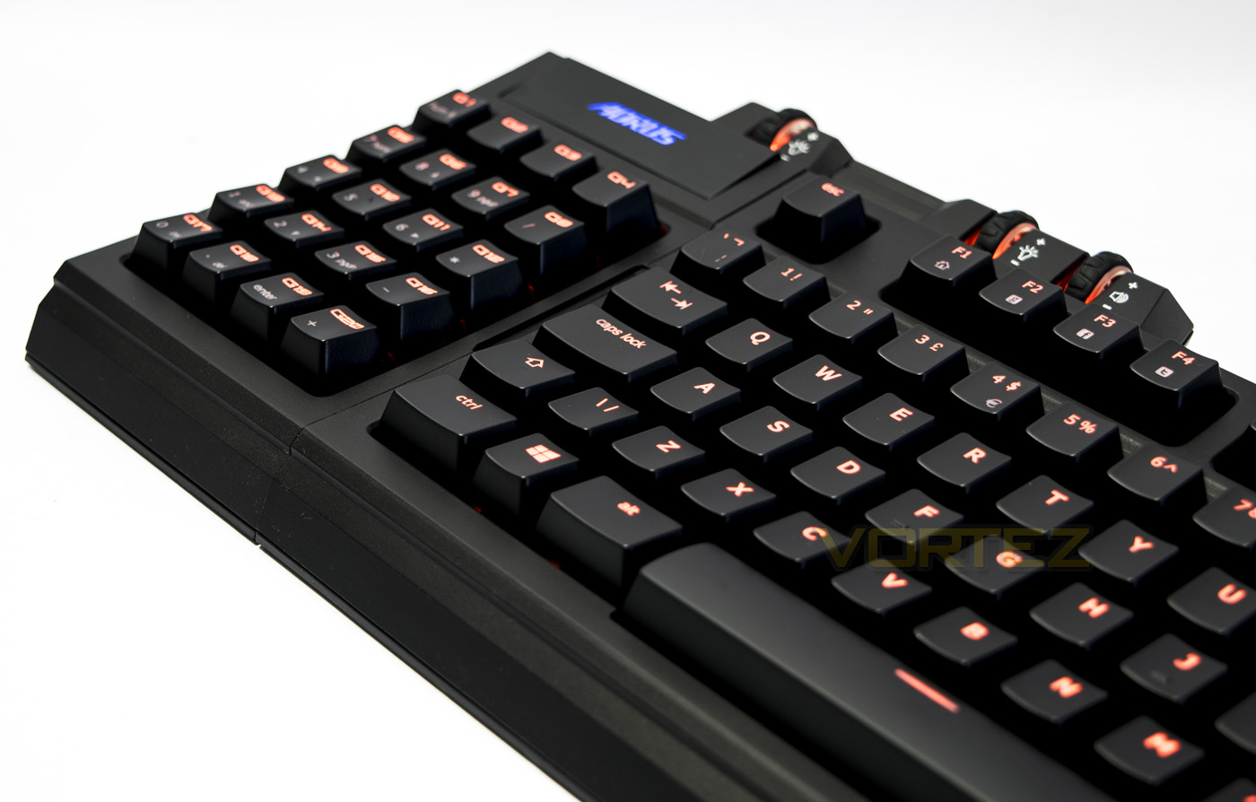 aorus thunder k7 100% intro.jpg