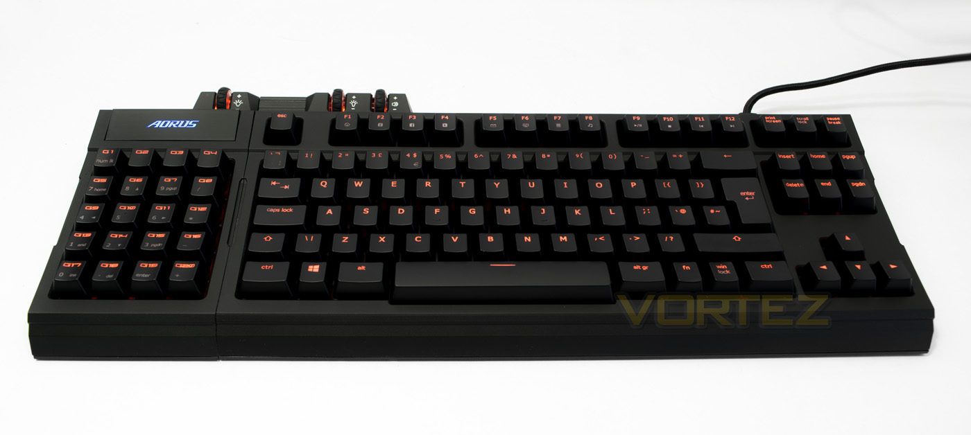 aorus thunder k7 100% lighting.jpg