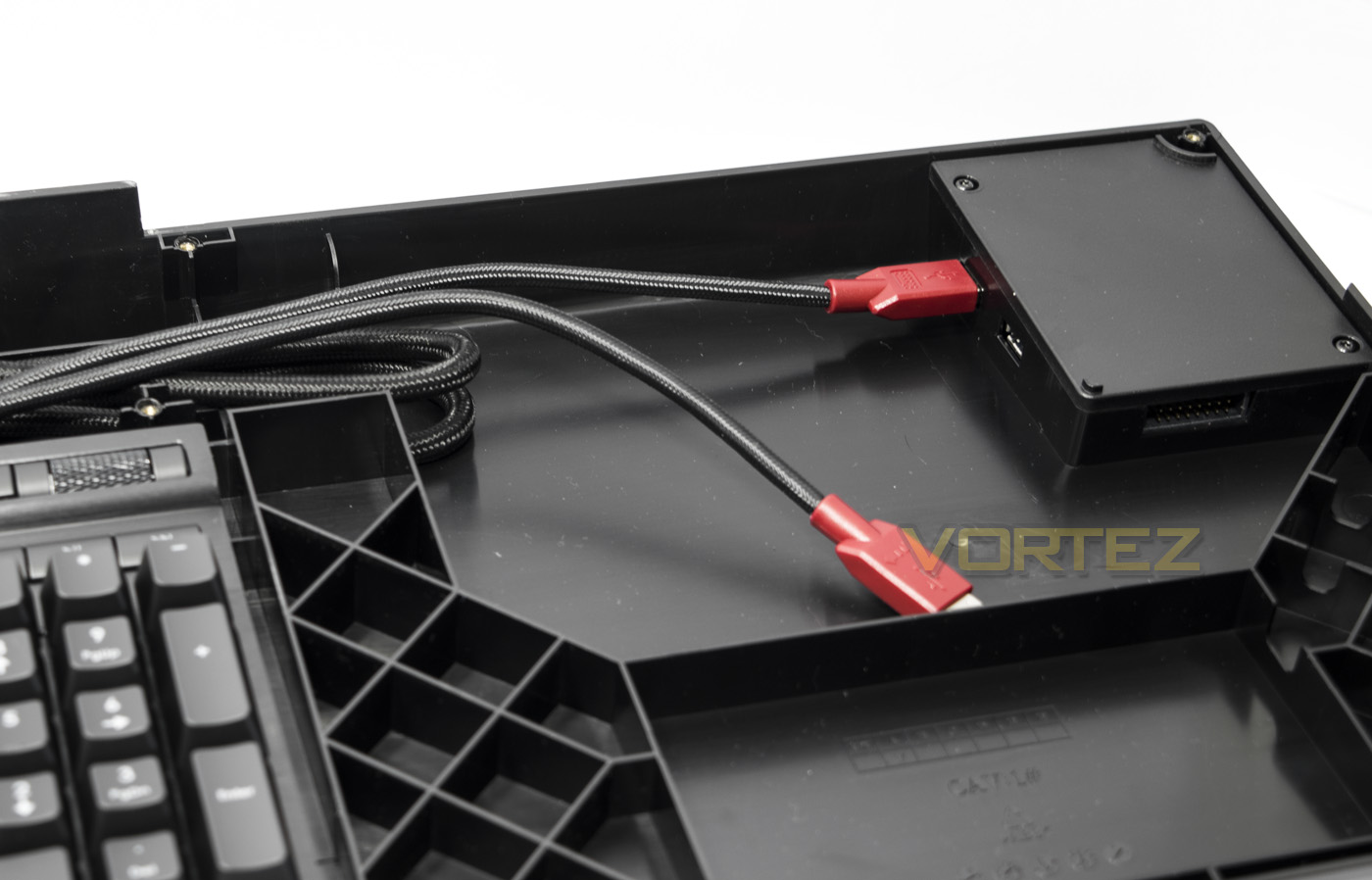 corsair lapdog usb plug.jpg