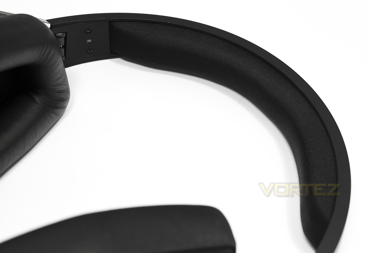 gigabyte force h5 headband.jpg
