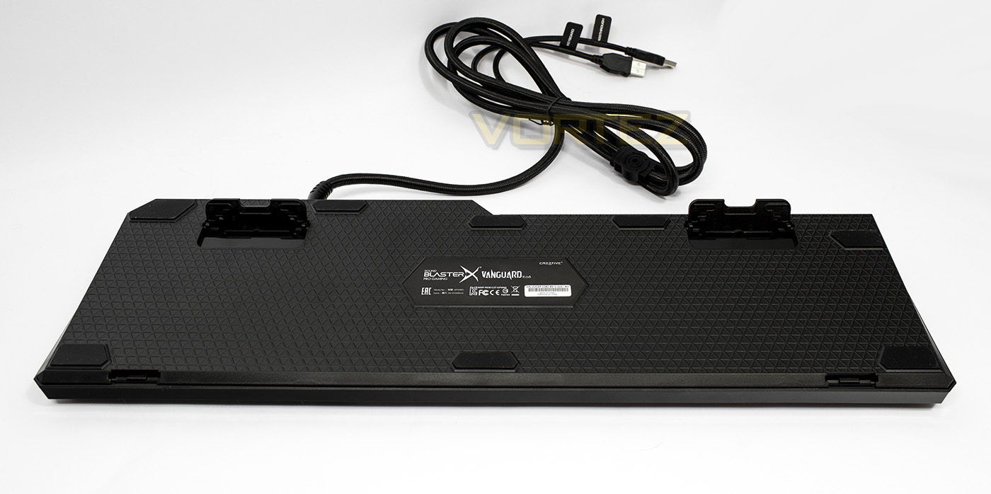 creative vanguard k08 underside.jpg