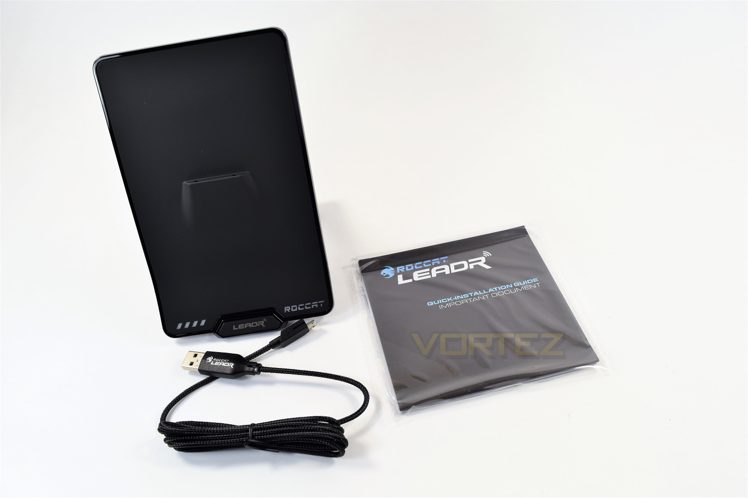 roccat leadr - included extras.jpg
