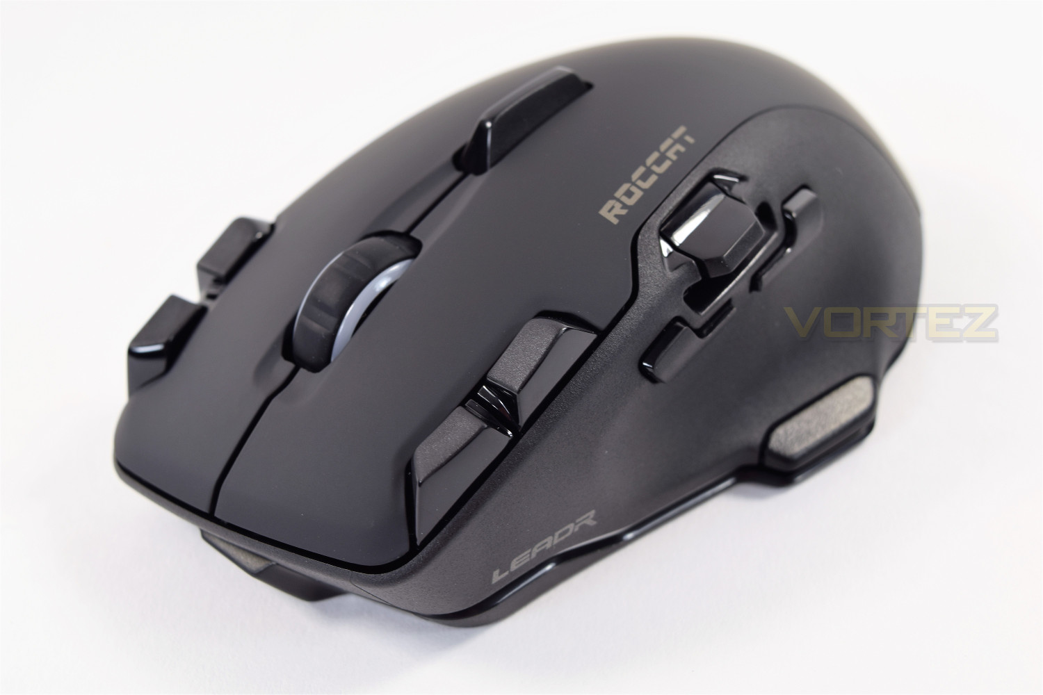 roccat leadr - front left closer.jpg