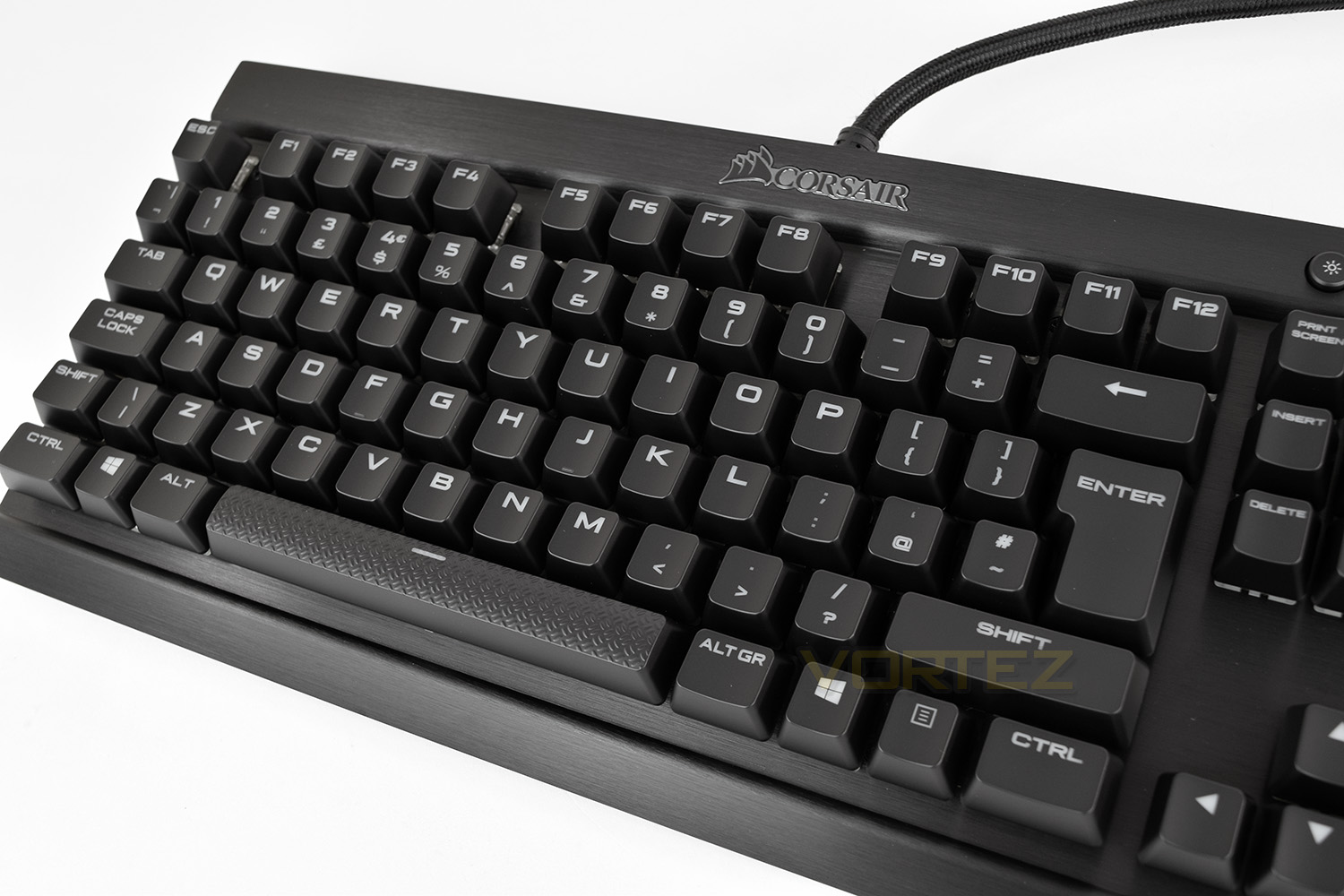 corsair_k70_lux_rgb_typing_area.jpg