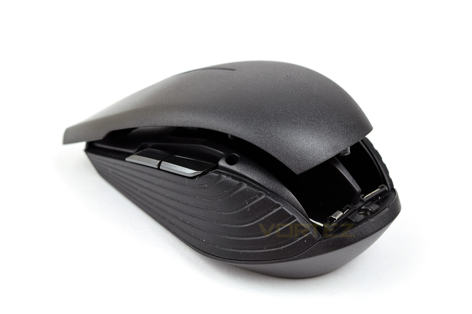 razer_atheris_lid_half_off.jpg