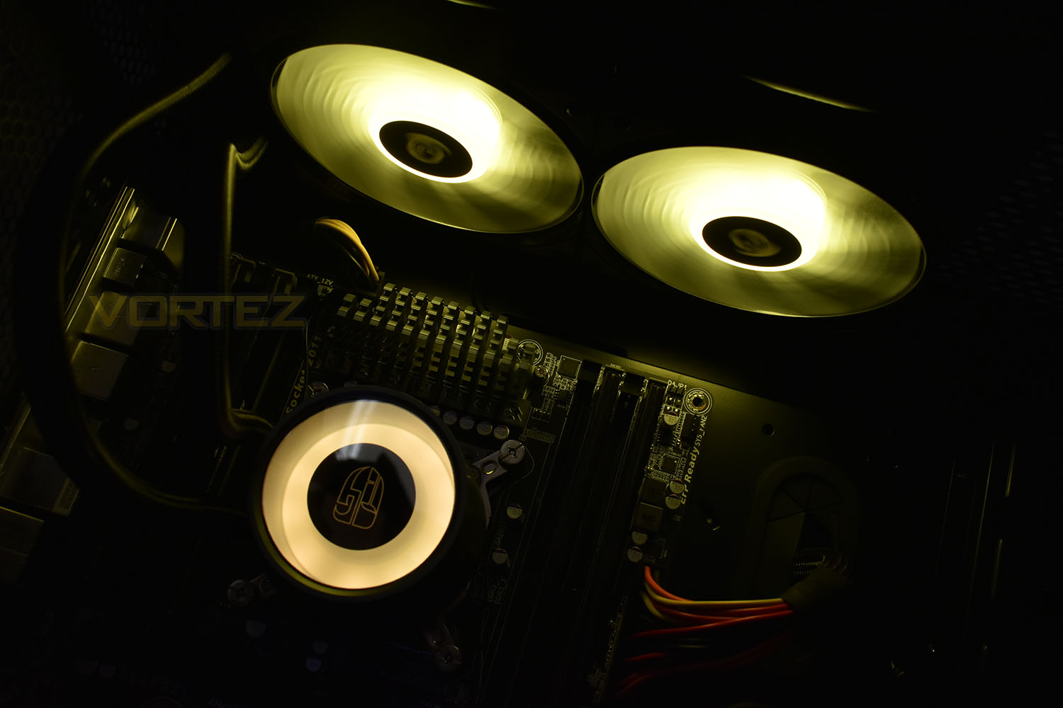 deepcool_castle_240_rgb_yellow.jpg