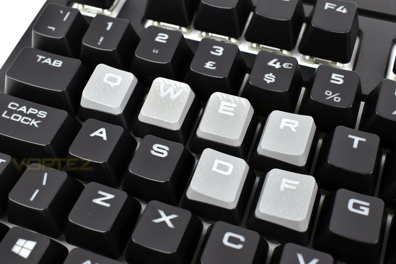 corsair_strafe_rgb_mk.2_moba.jpg