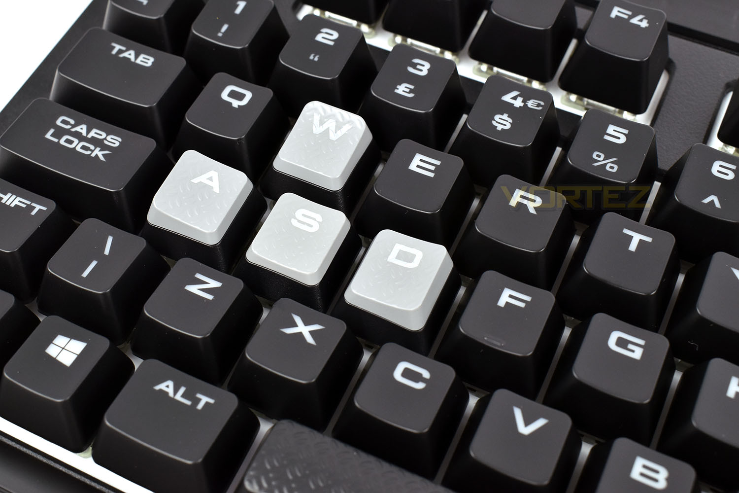 corsair_strafe_rgb_mk.2_wasd.jpg