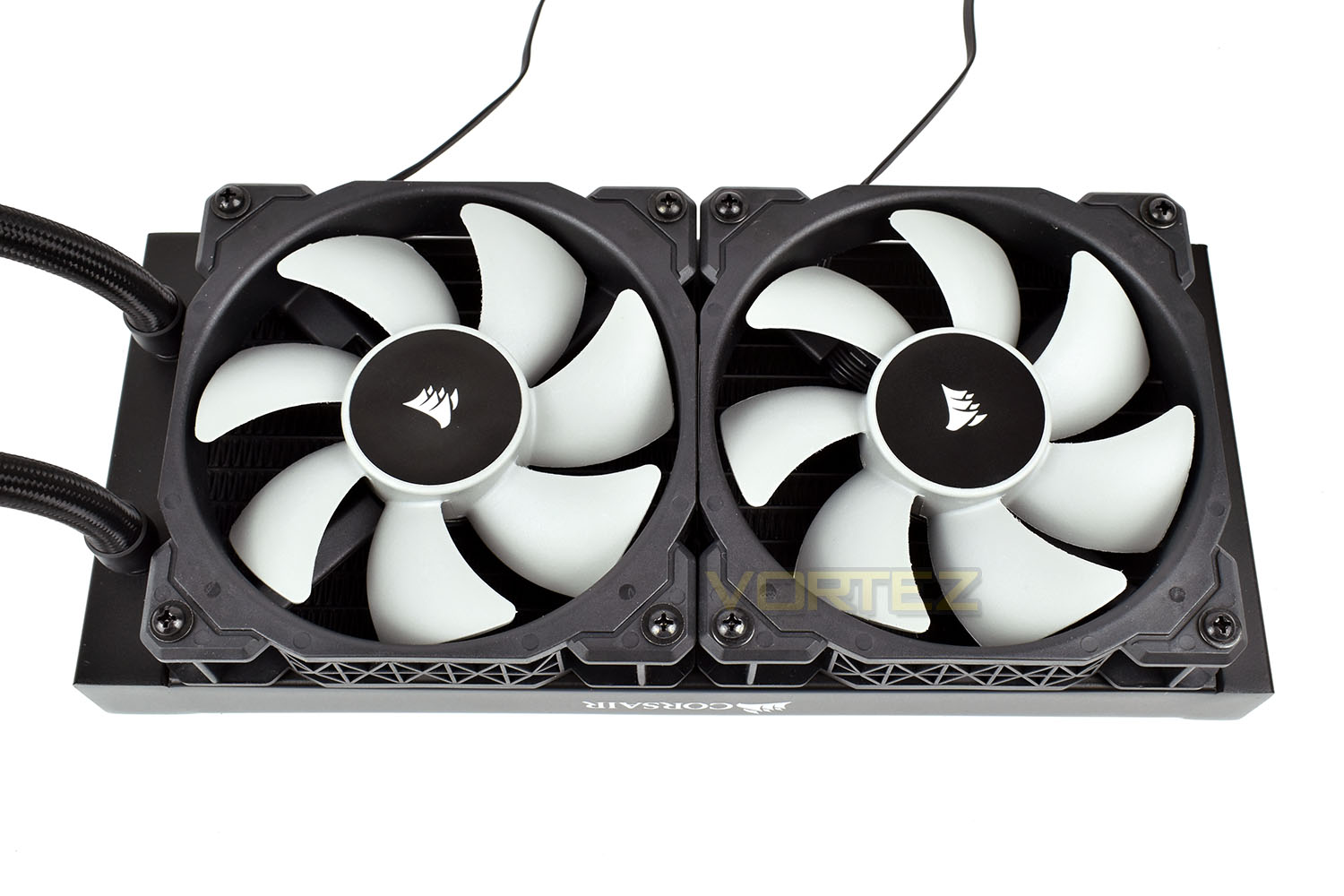 corsair_h100i_pro_rgb_fans_installed.jpg