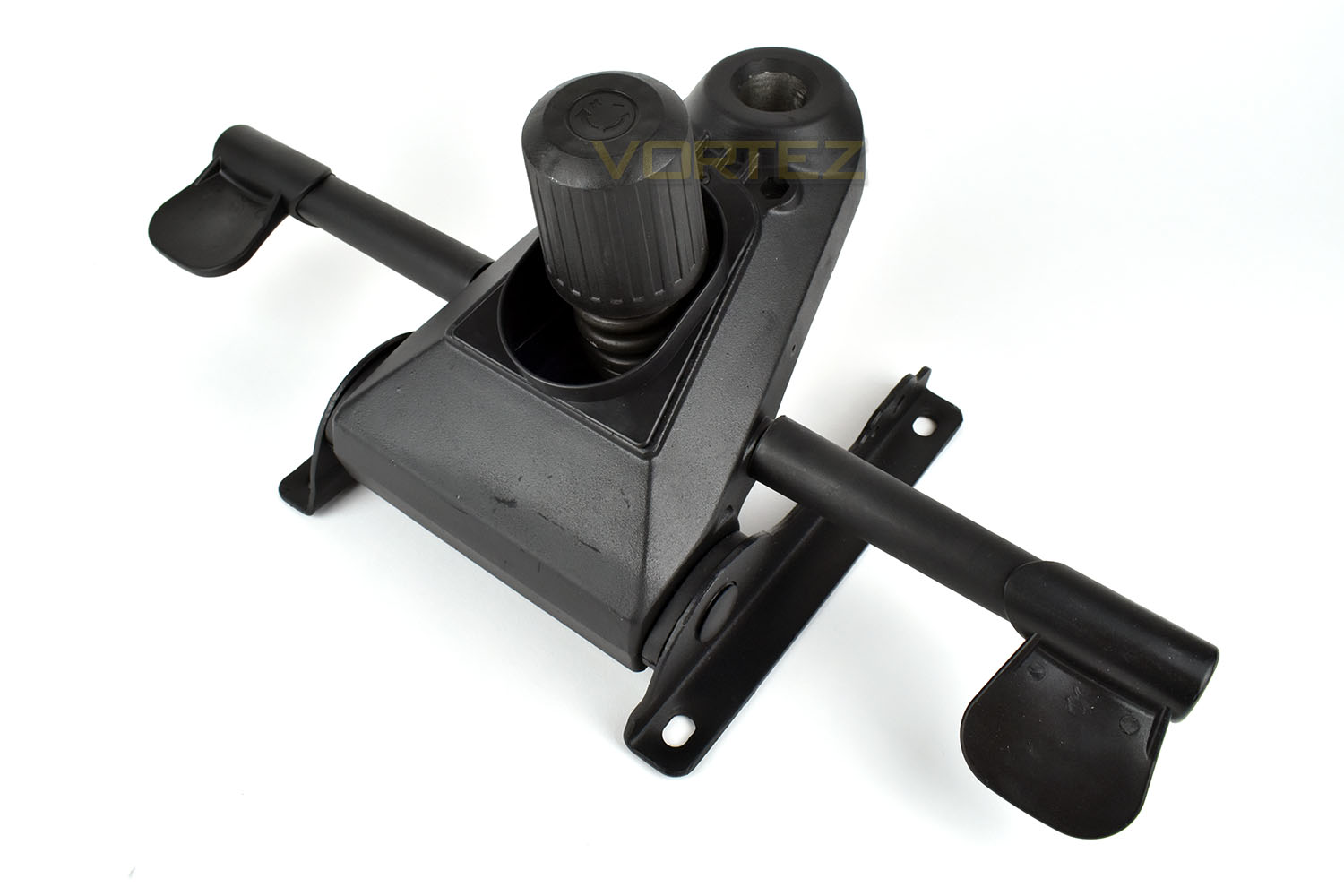 ak_racing_masters_series_max_base_mechanism.jpg
