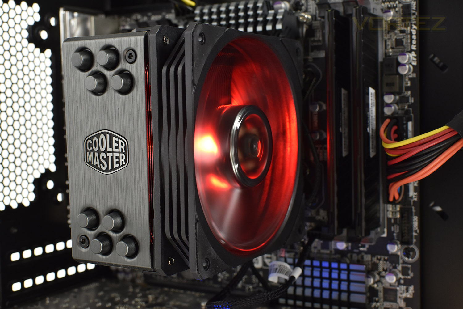 cooler_master_hyper_212_rgb_black_edition_7.jpg