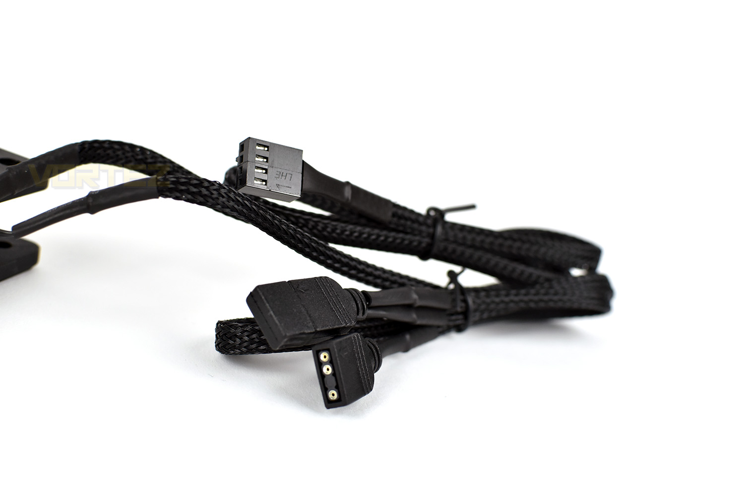 fractal_design_al-12_pwm_cable.jpg