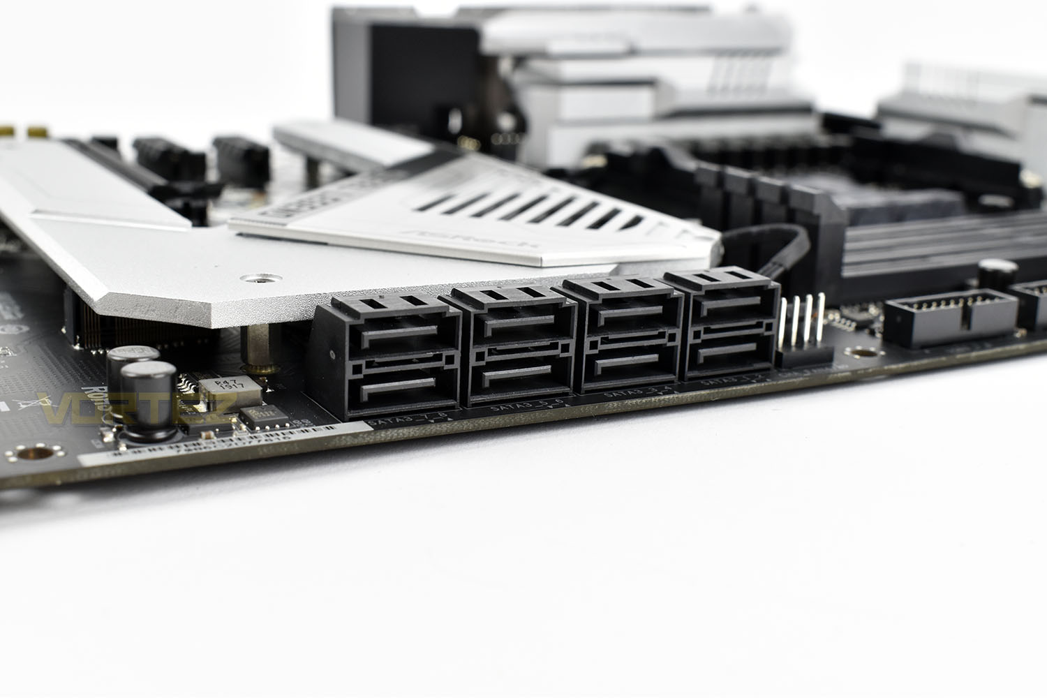 asrock_x570_steel_legend_sata.jpg