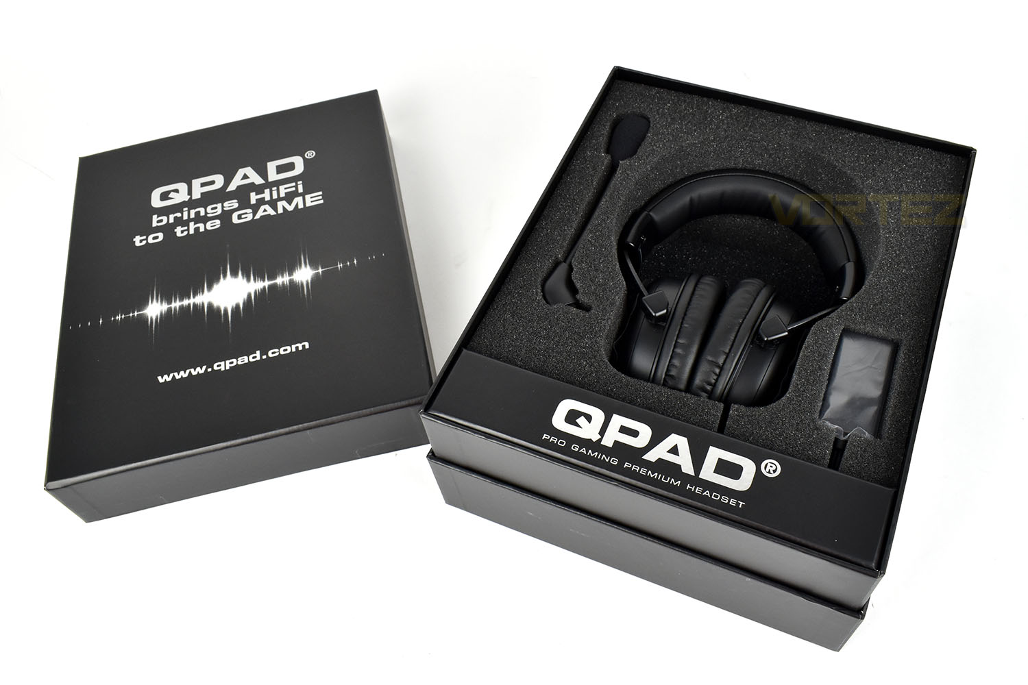qpad_qh-92_packaging_open.jpg