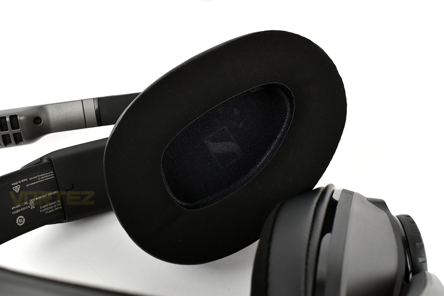 sennheiser_gsp370_earcup.jpg