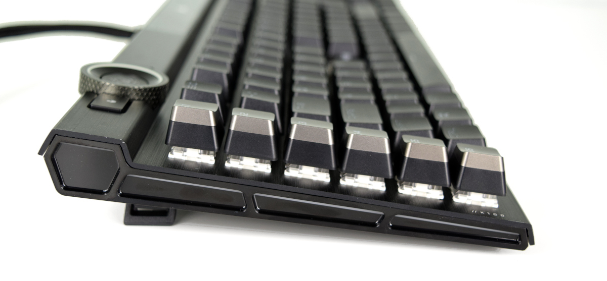 corsair-k100-rgb-side-on.jpg