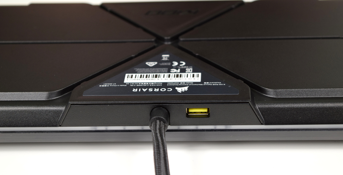 corsair-k100-rgb-rear.jpg