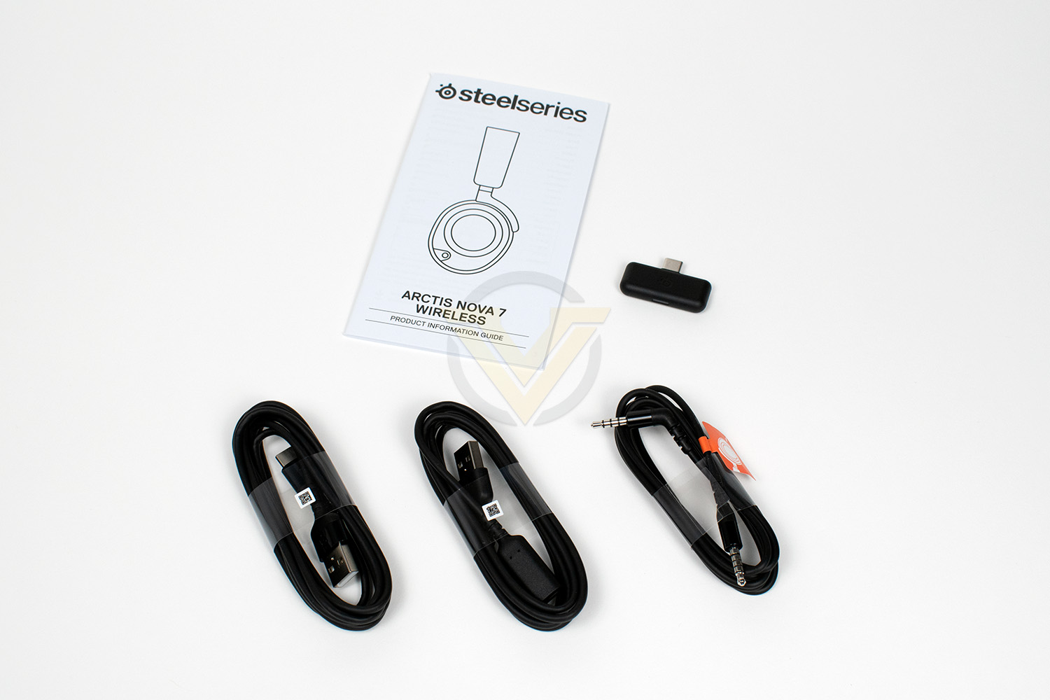 steelseries_arctis_nova_7_wireless_bundle.jpg