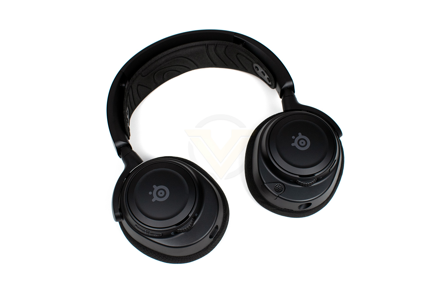 steelseries_arctis_nova_7_wireless_first_look.jpg