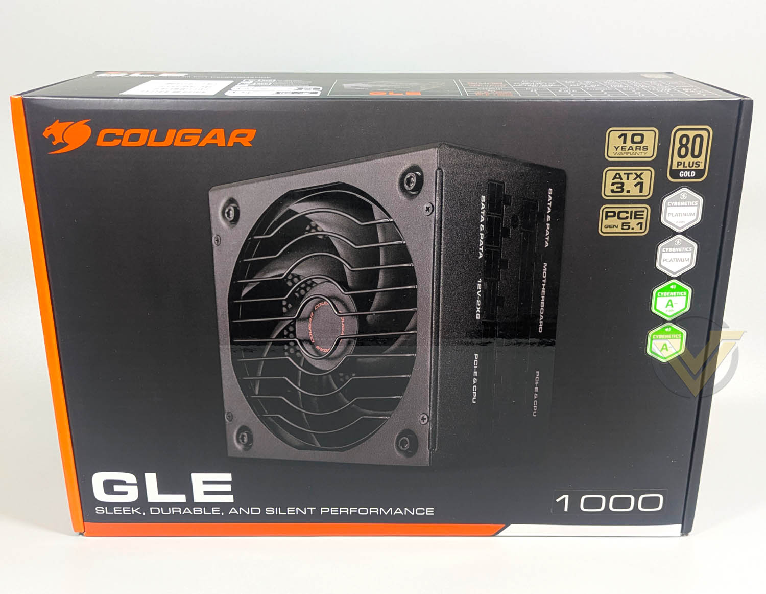 cougar-gle1000-psu-packaging-01.jpg
