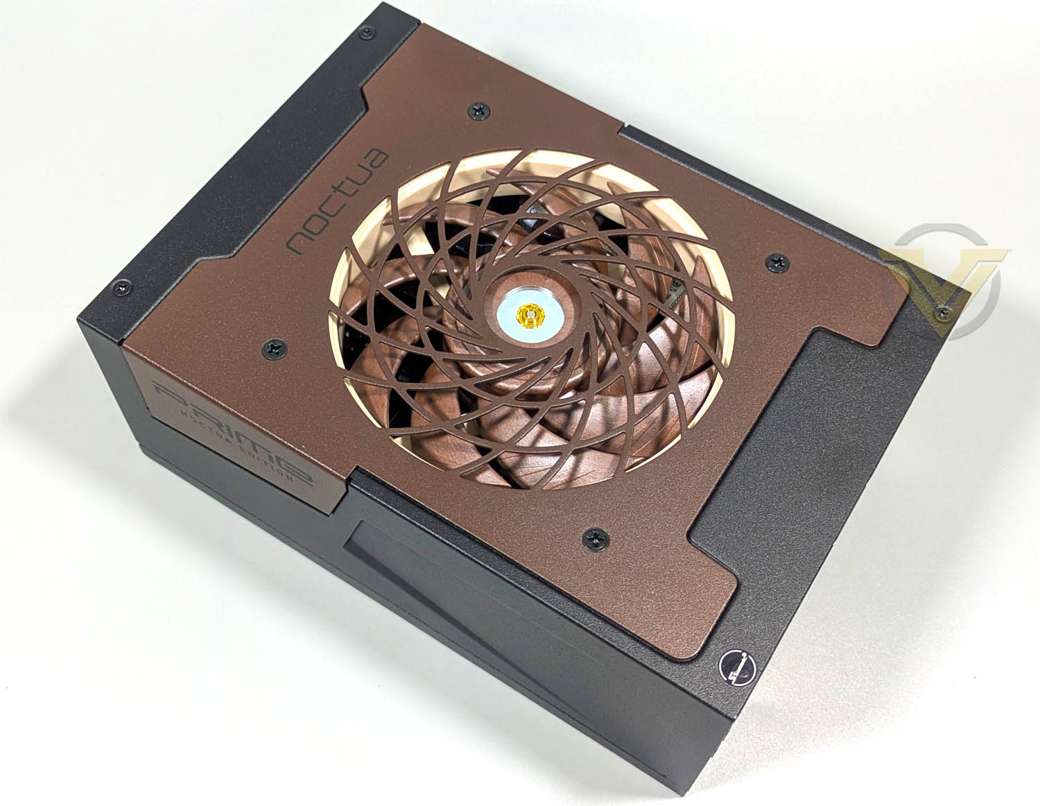 seasonic-prime-tx1600-noctua-edition-external-01.jpg