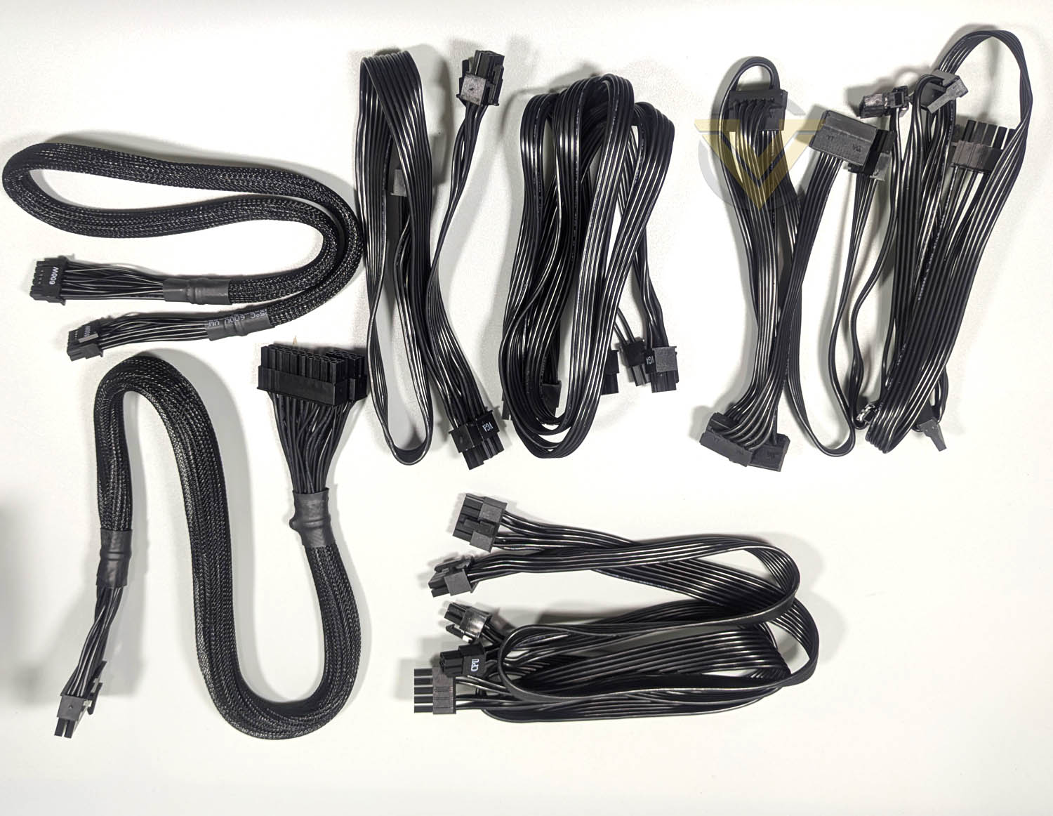 be-quiet-pure-power-13m-1000w-cables-1.jpg