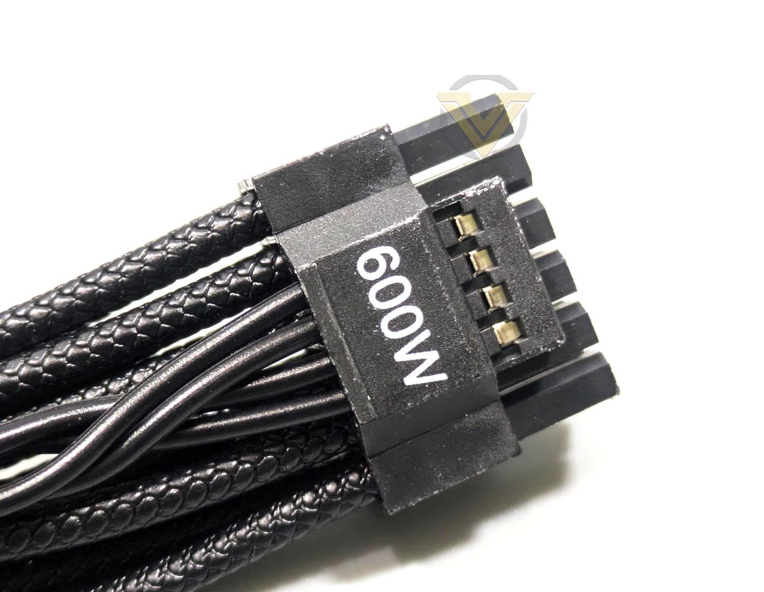 enermax-revolution-3-s-cables-12v-2x6.jpg