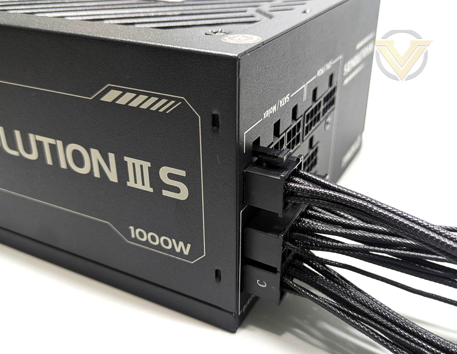 enermax-revolution-3-s-external-4.jpg