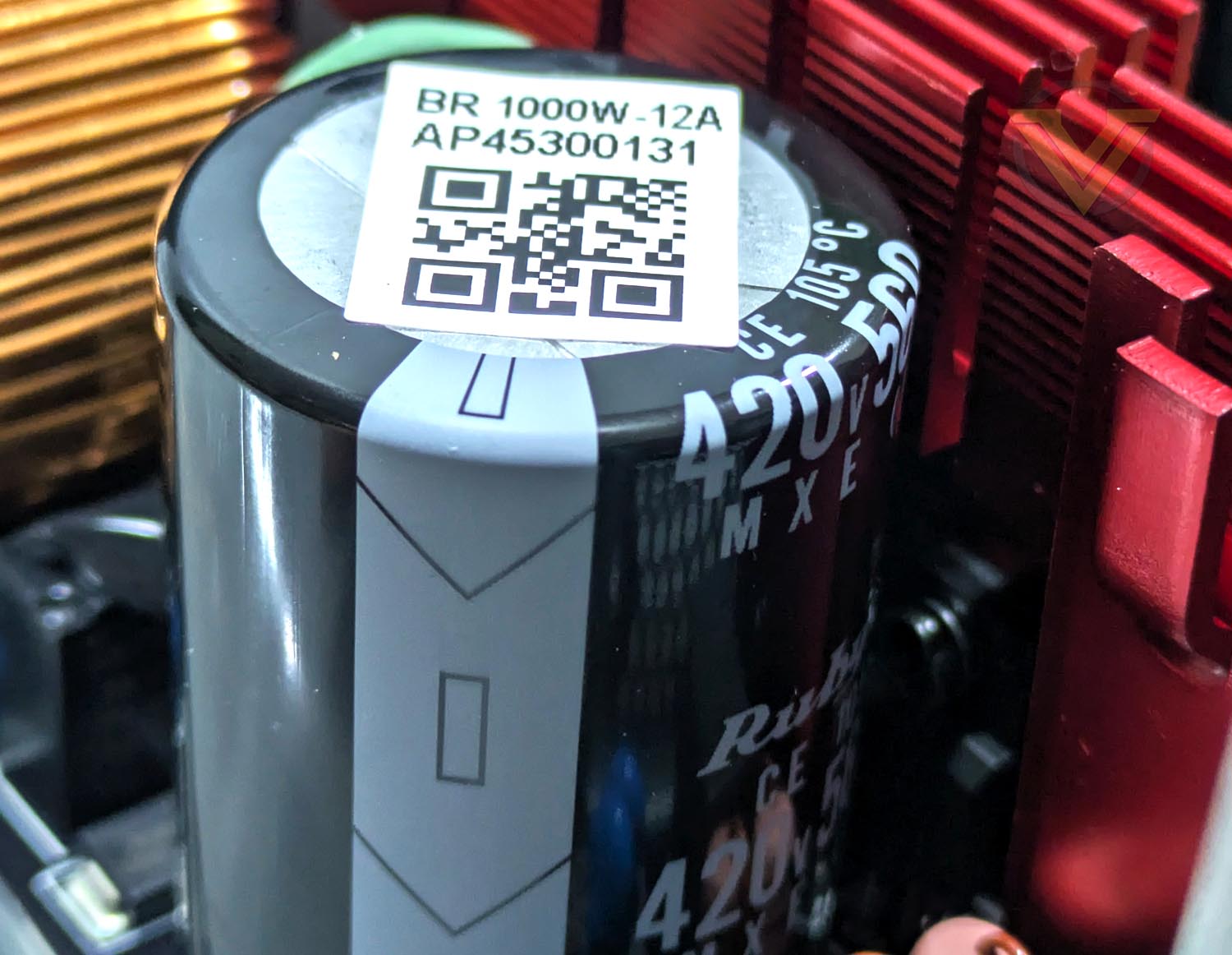 enermax-revolution-3-s-internal-2.jpg