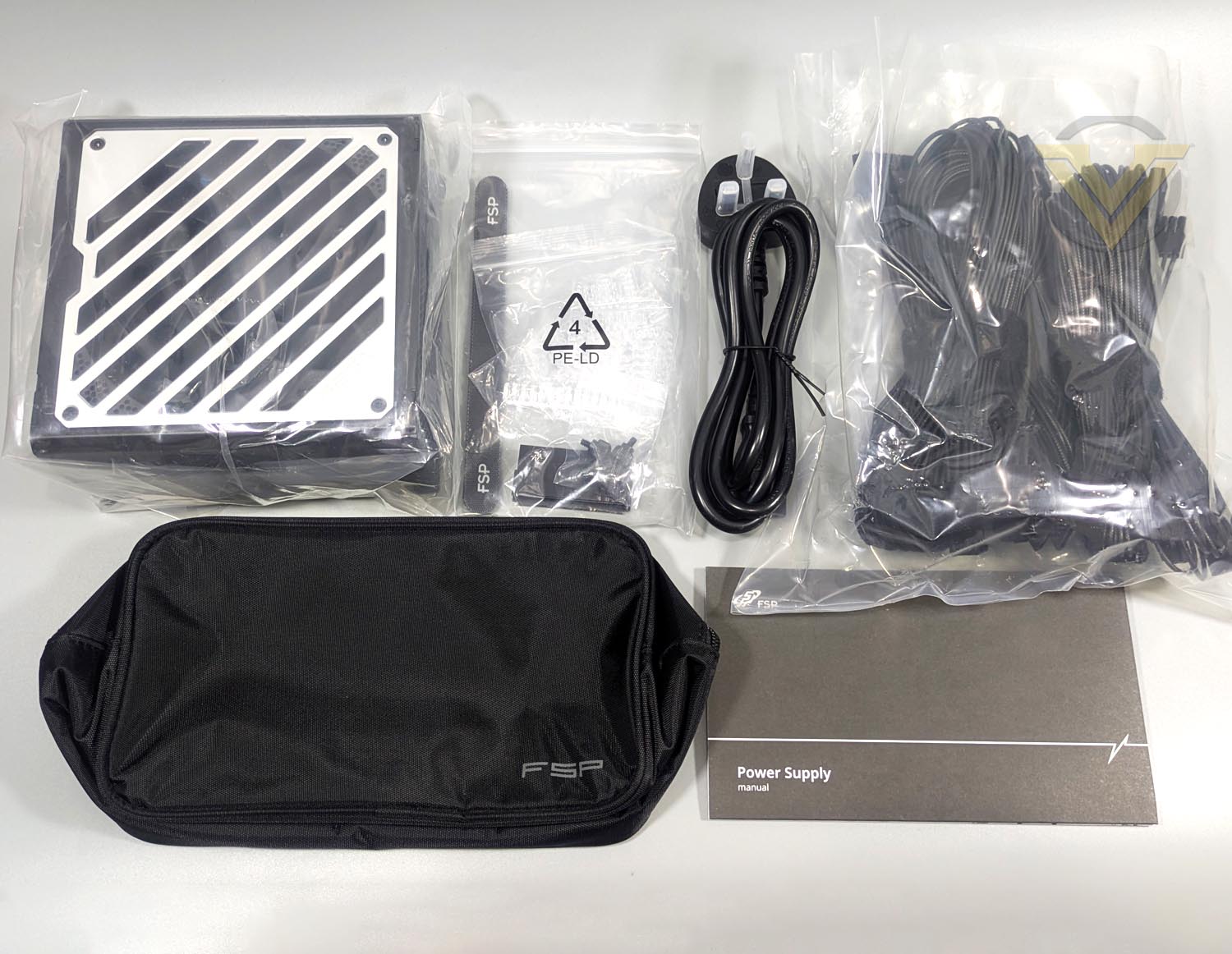 fsp-mega-gm-1000-bundle-1.jpg