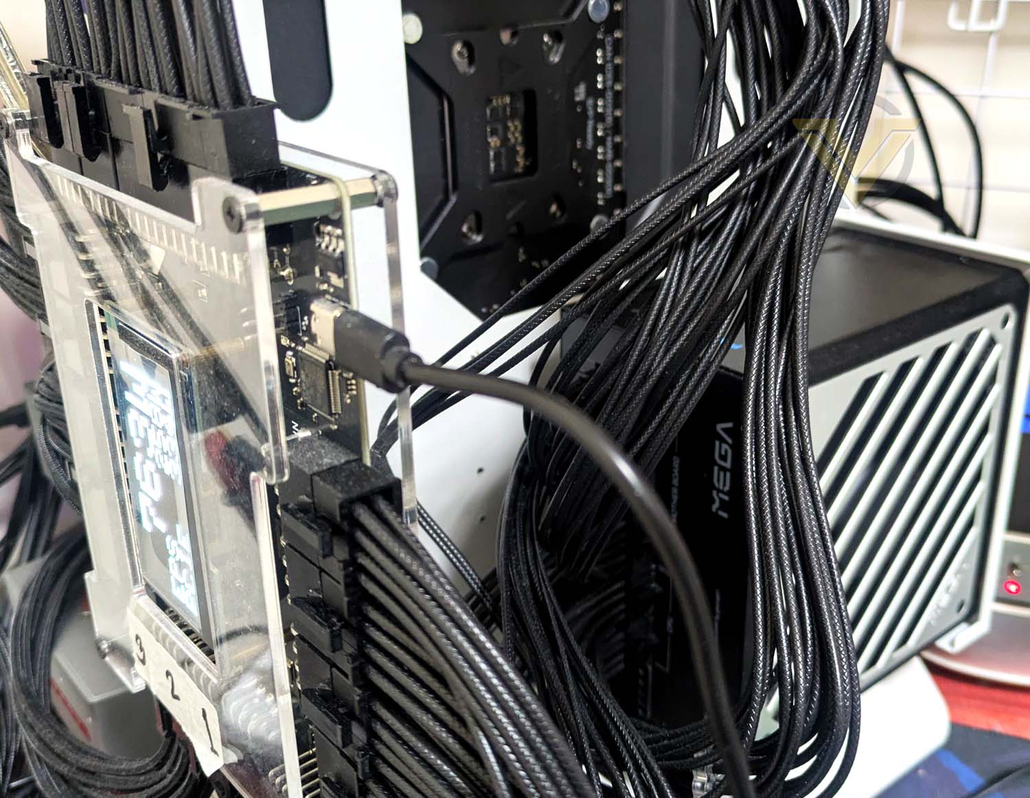 fsp-mega-gm-1000-pc-config-test.jpg