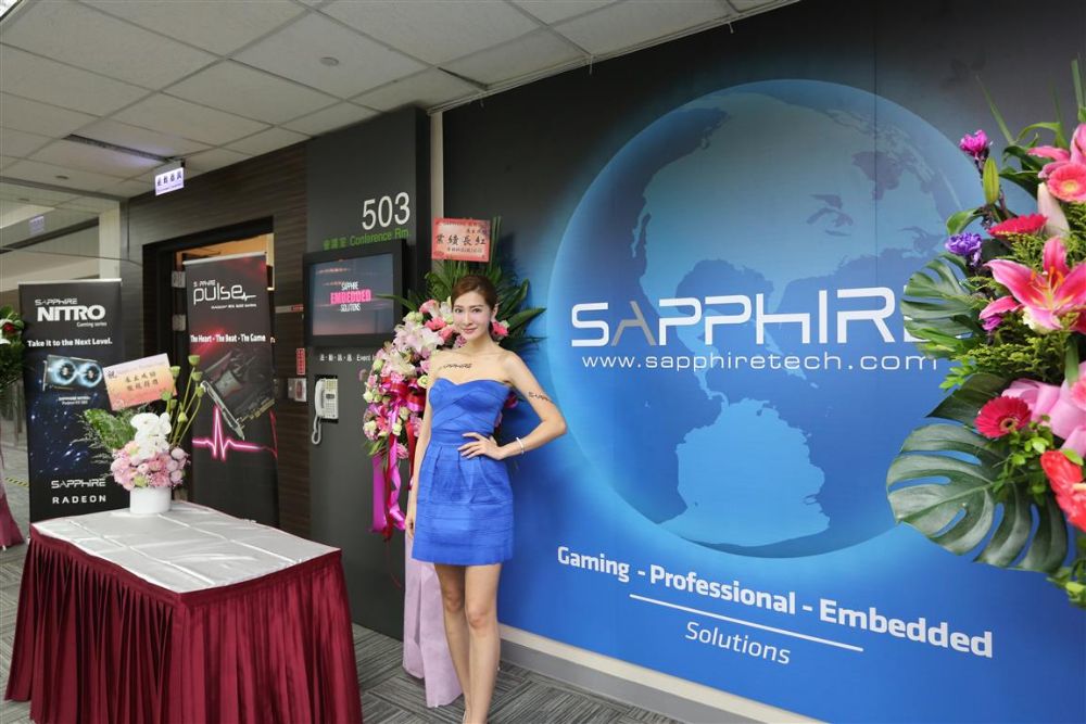 sapphire at computex.jpg