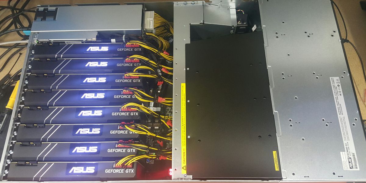 asus strongbox 8gpu record breaking chassis - 1.jpg