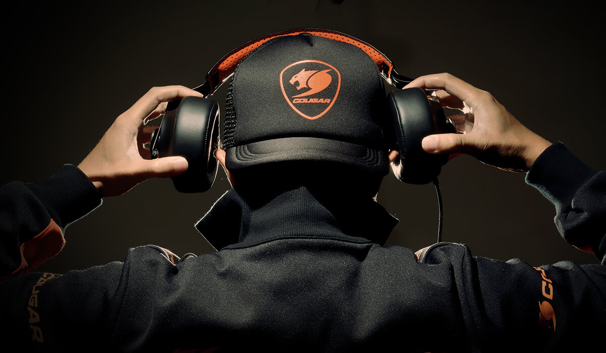 cougar-phontum-headset-1.jpg