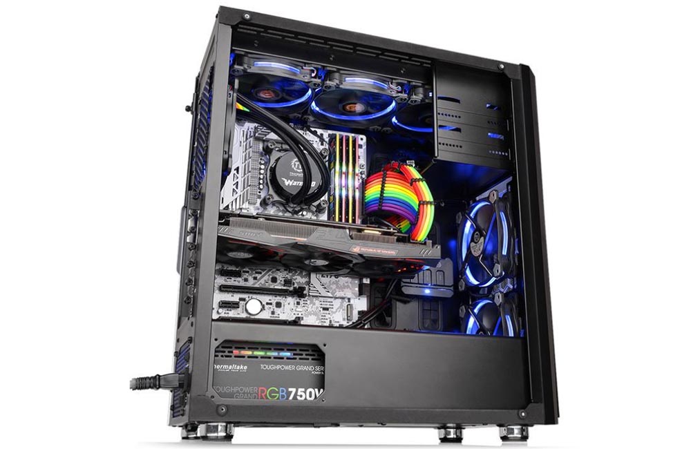 thermaltake_versa_h26_build.jpg