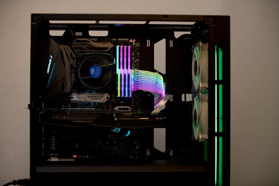 lian-li-strimer2-rgb-cable.jpg