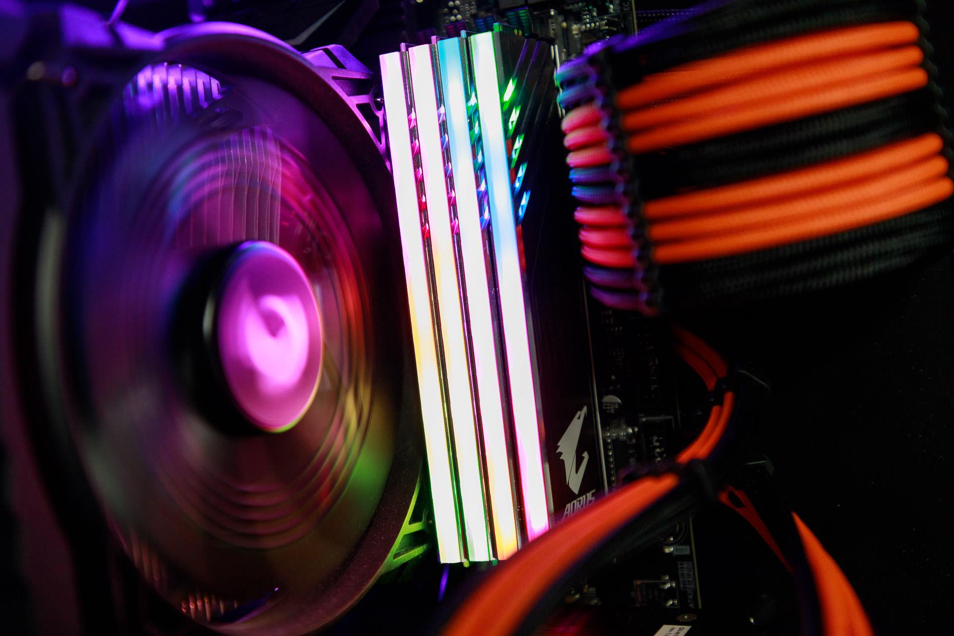 aorus-rgb-memory4.jpg