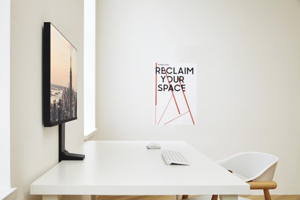 samsung_space_monitor.jpg