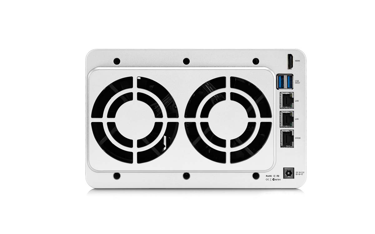 terramaster_f5-422_rear.jpg