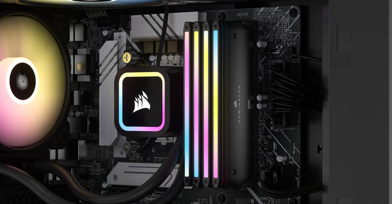 corsair-dominator-titanium-ddr5-memory-black.jpg
