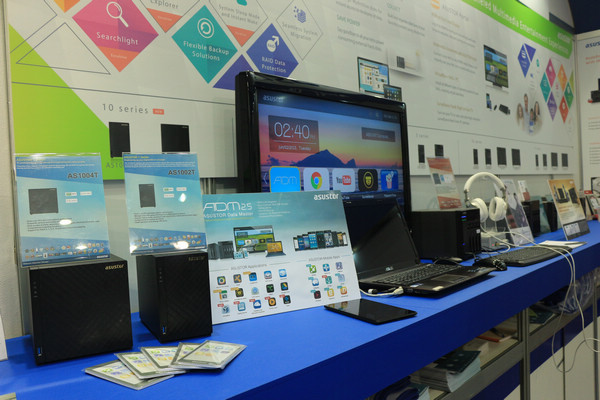 asustor computex2015 - 2 and 3 series (3).jpg